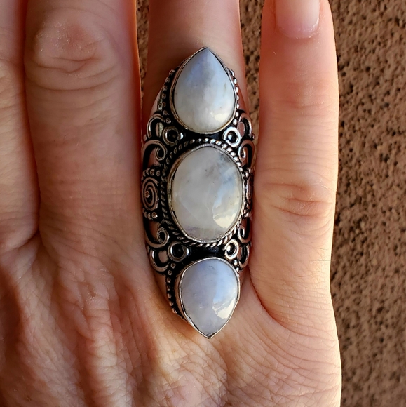New Rainbow Moonstone 925 Silver Statement Ring. - Picture 11 of 15